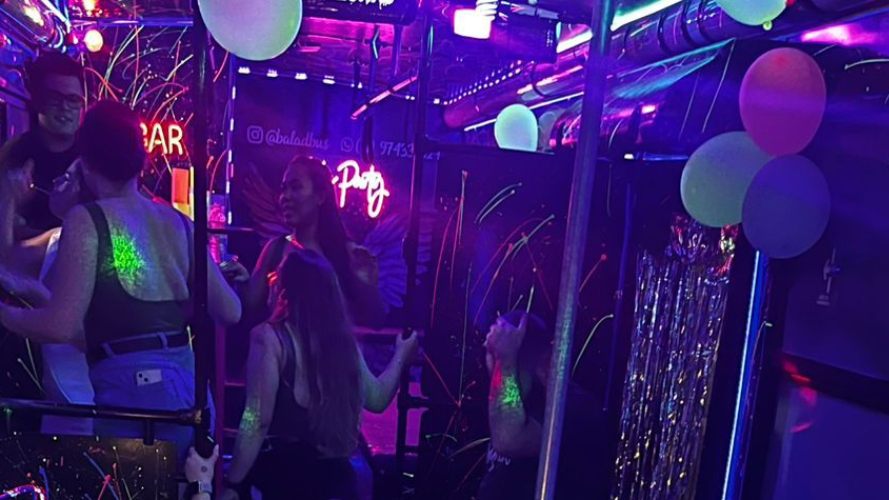 Despedida de Solteiro no Ônibus Balada