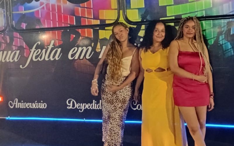 Uma festa inesquecível no Balad Bus!