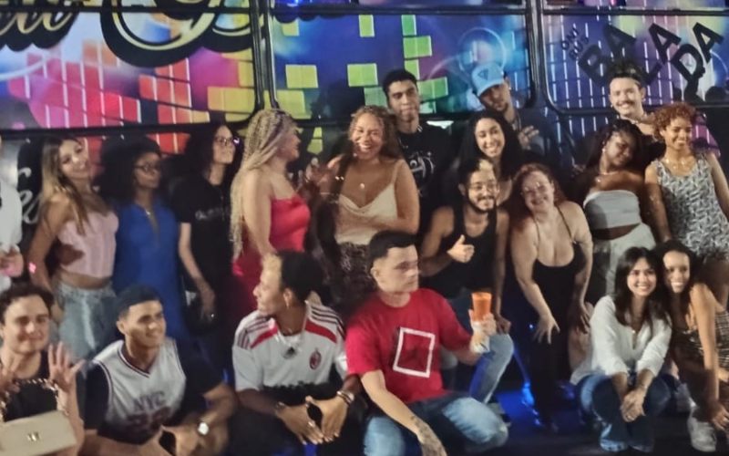 Uma festa inesquecível no Balad Bus!