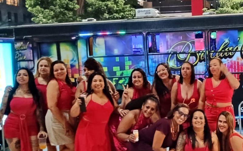 Elas, no comando sobre rodas